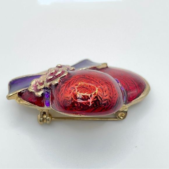 Red Hat Society Brooch Pin Red Enamel Purple Scarf Tie Flowers Gold Tone Trim 3D - Picture 4 of 10